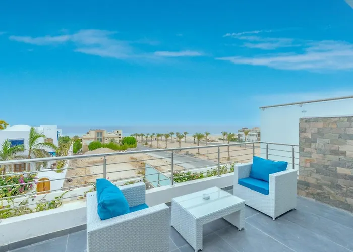 Villa Unique With Heated Pool And Hurghada